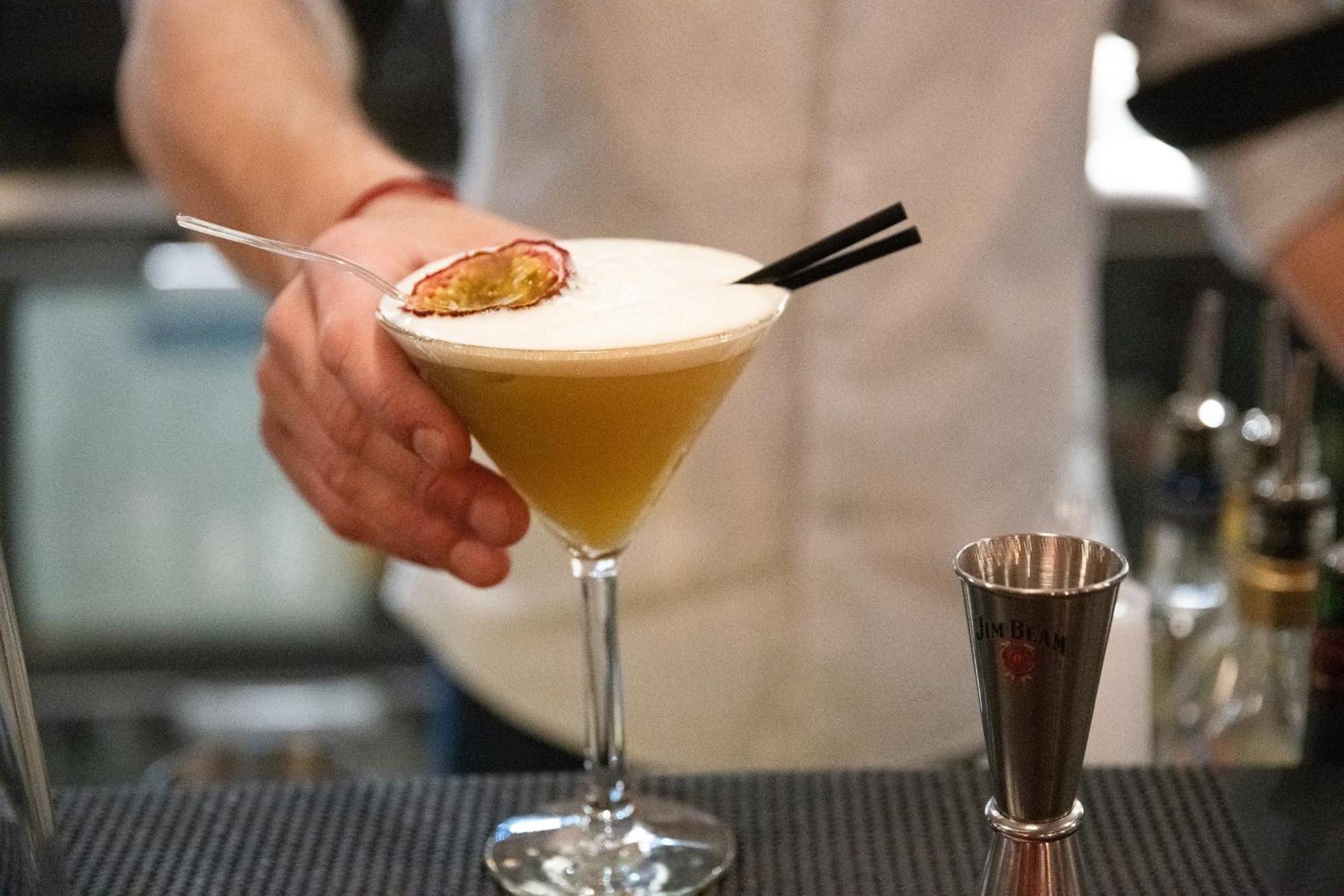 美居土伦滨海拉塞讷酒店 外观 照片